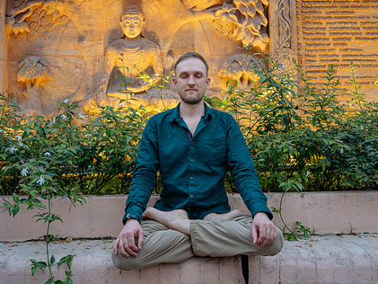 Taming Your Emotions: A Practical Guide to Meditation for Emotional Balance