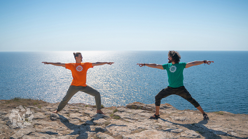 Anton Chudin, Sea, Virabhadrasana