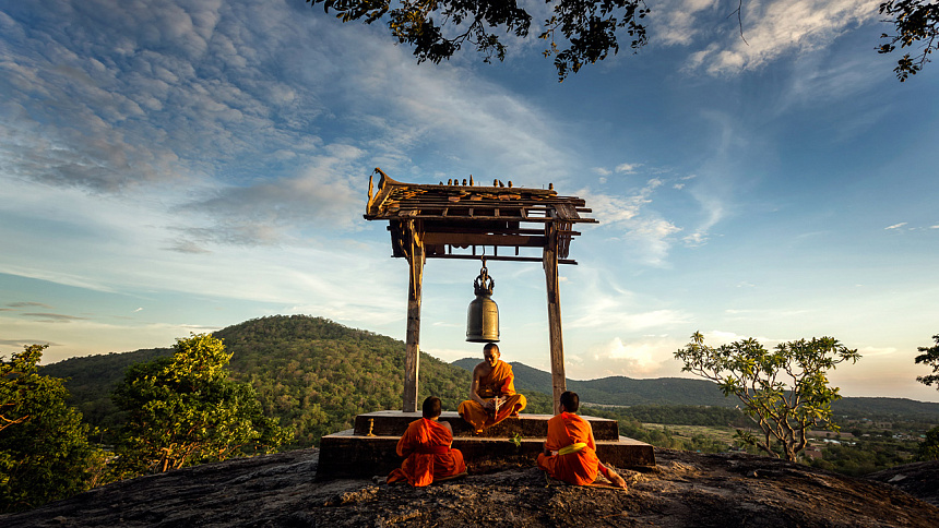 monks, prayer drum