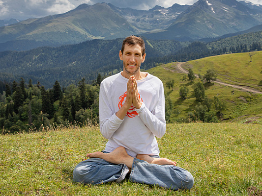 Padmasana: Lotus pose for meditation