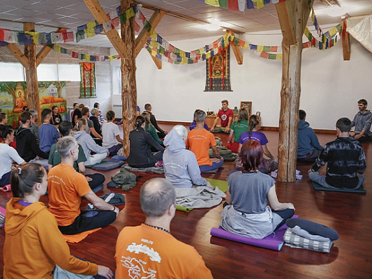 Bhastrika Pranayama | Breath of Fire: Benefits and How to Practice