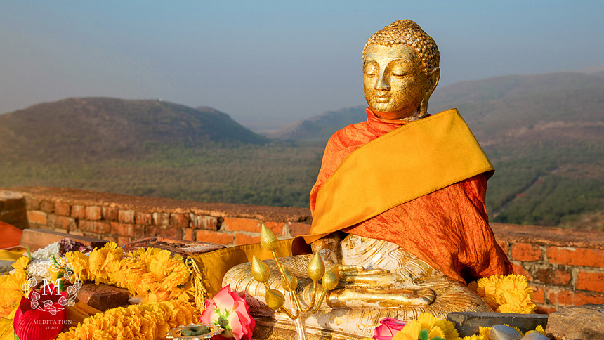 Buddha, flowers