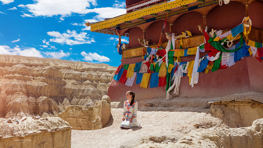 Meditation in the mountains foto