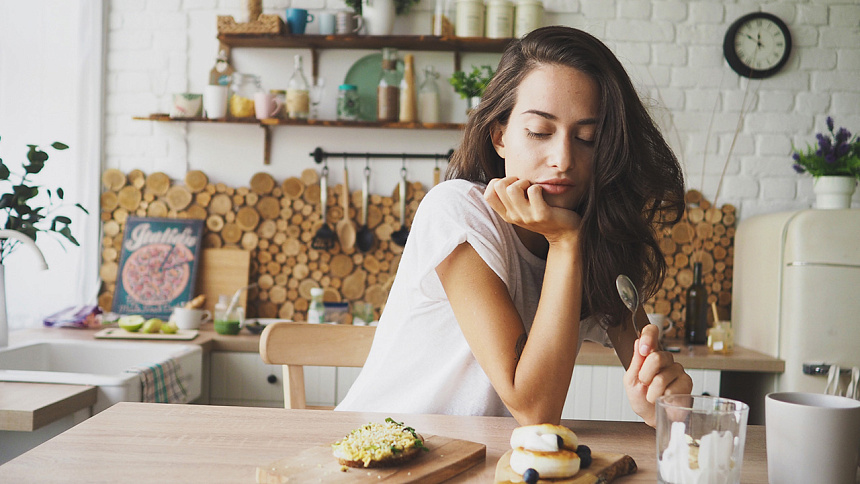 girl eating cheesecake photo