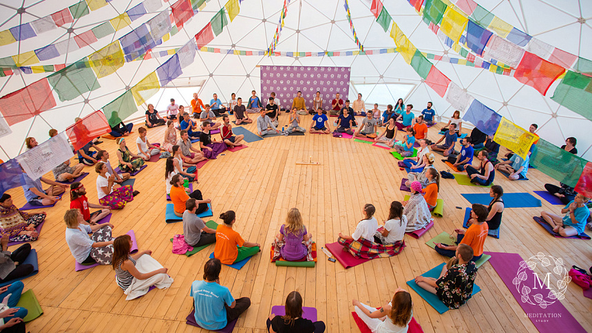 Collective Mantra Aum Chanting