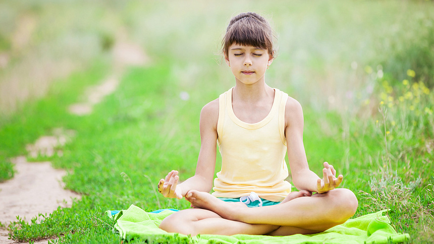 girl meditating photo