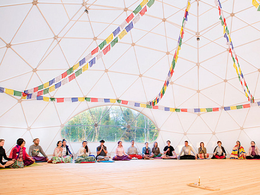 How to Practice Nada Yoga [4 Powerful Techniques Included]